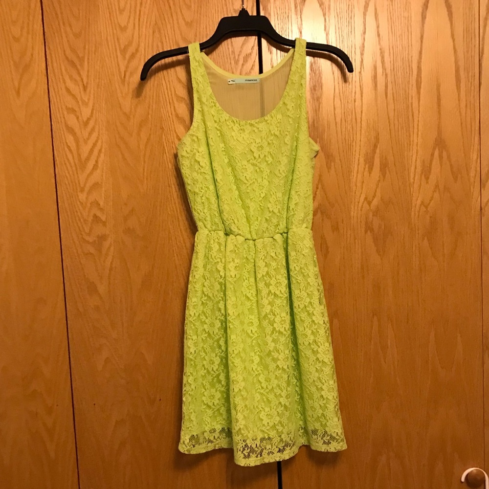 Lace dress